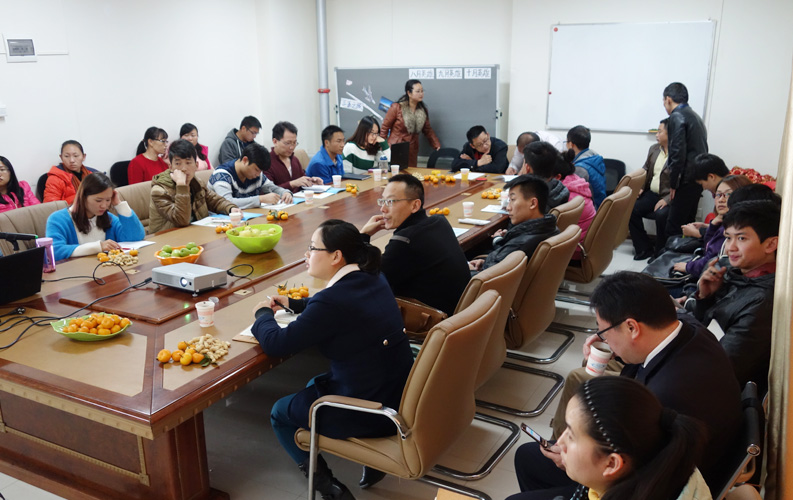 目前天度客戶沙龍已順利舉行4期，我們將一直秉承全公益、凈干貨、不推銷產(chǎn)品的理念，助力天度新老客戶開展網(wǎng)絡(luò)營銷和移動(dòng)互聯(lián)網(wǎng)營銷。